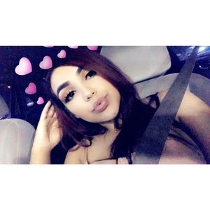 Meet your Posher, Dee